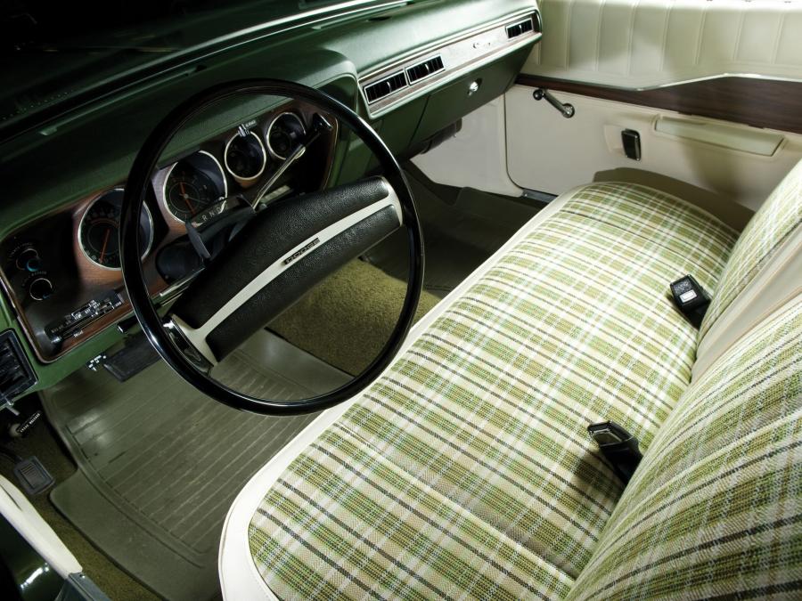  Dodge Charger Hardtop 1972 года  (фото 11 из 18)